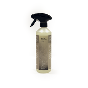 Produit d'entretien, pour cuir et tissu